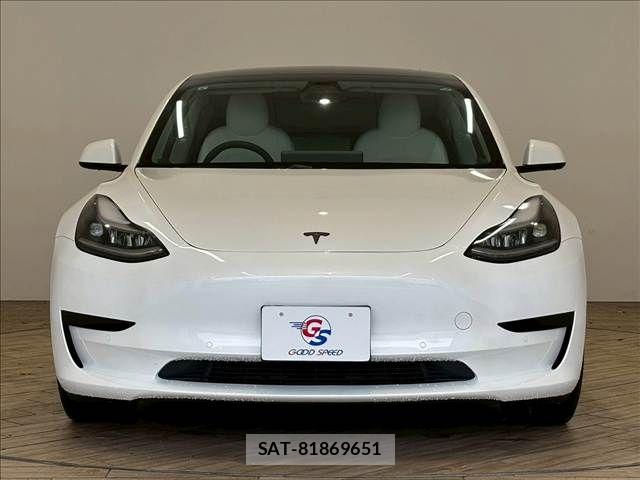 Tesla MODEL 3 2021-08 6673931-11