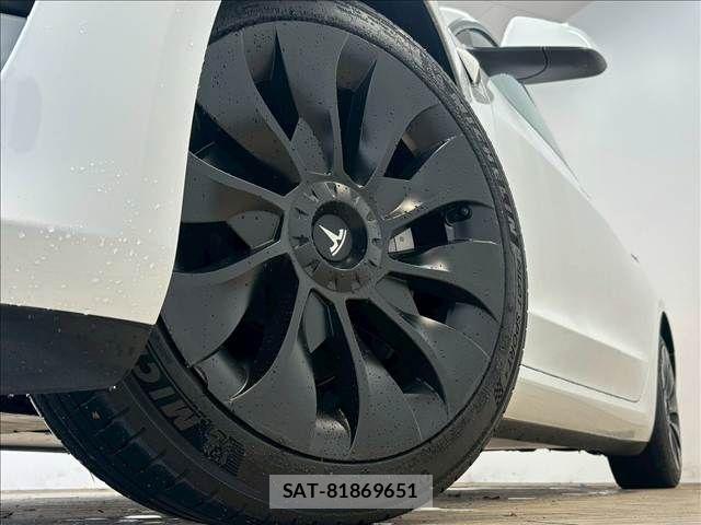 Tesla MODEL 3 2021-08 6673931-18