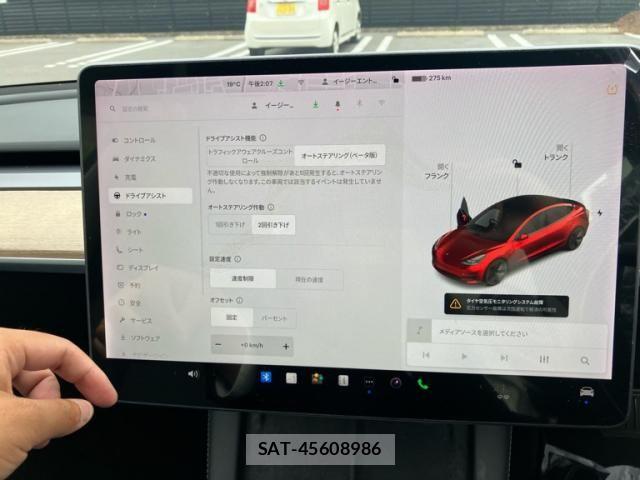Tesla MODEL 3 2021-07 6914520-21
