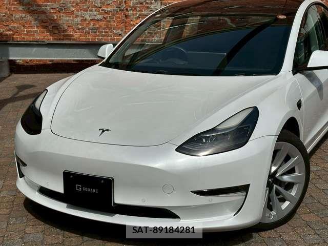 Tesla MODEL 3 2022-03 6914521-11
