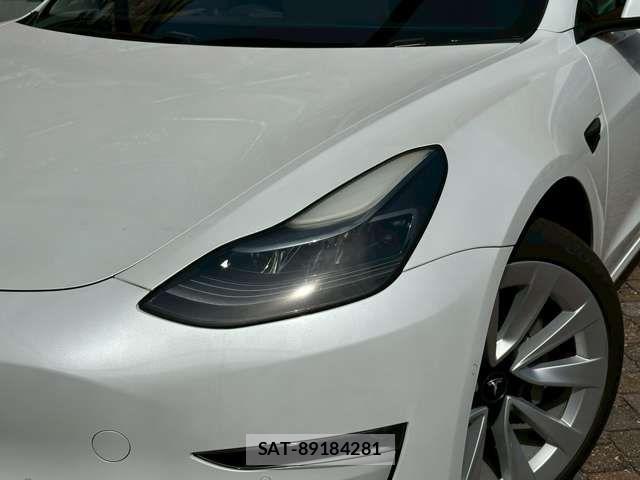 Tesla MODEL 3 2022-03 6914521-12