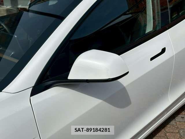 Tesla MODEL 3 2022-03 6914521-15