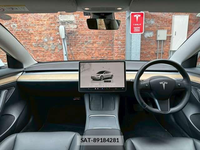 Tesla MODEL 3 2022-03 6914521-1