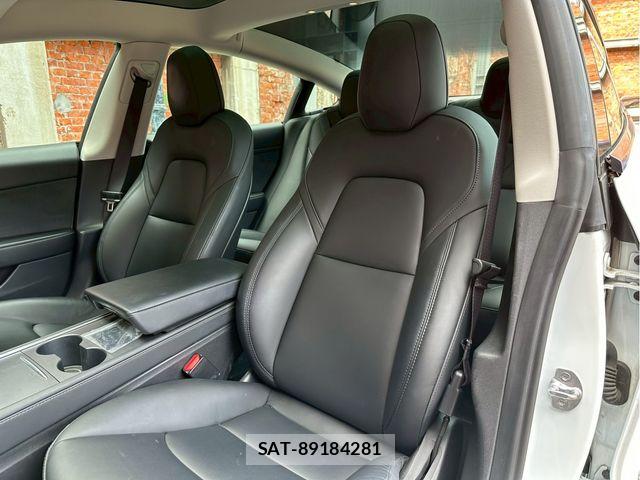 Tesla MODEL 3 2022-03 6914521-22