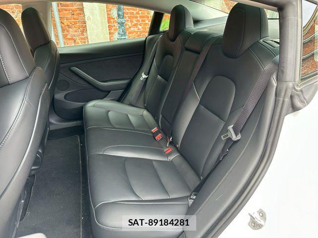 Tesla MODEL 3 2022-03 6914521-23
