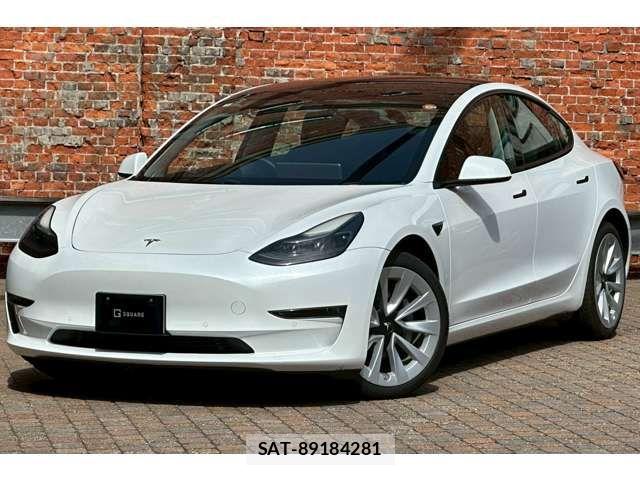 Tesla MODEL 3 2022-03 6914521-6