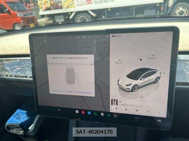 Tesla MODEL 3 2022-08 7021764-13