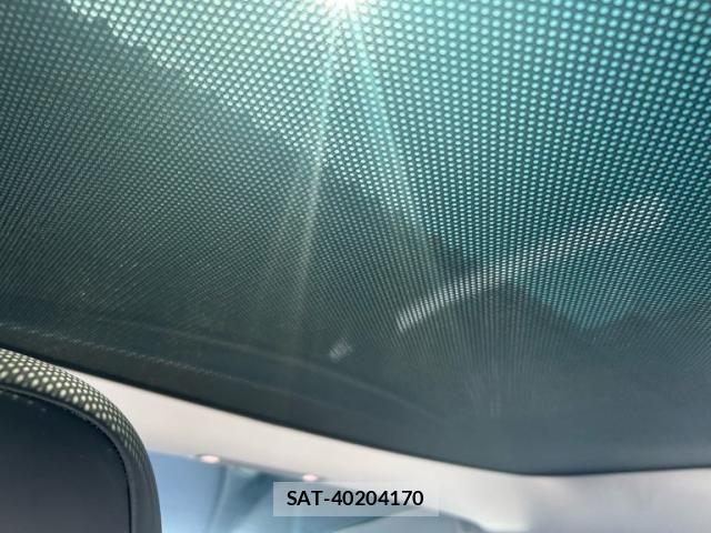 Tesla MODEL 3 2022-08 7021764-15