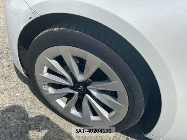 Tesla MODEL 3 2022-08 7021764-7