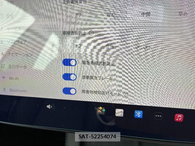 Tesla MODEL 3 2021-04 7061067-15
