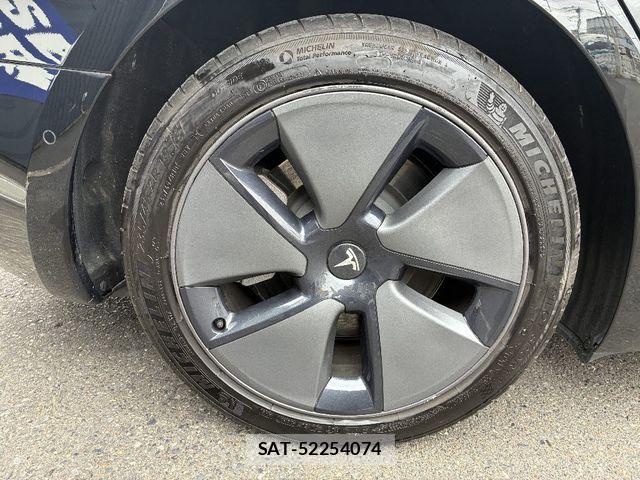 Tesla MODEL 3 2021-04 7061067-23