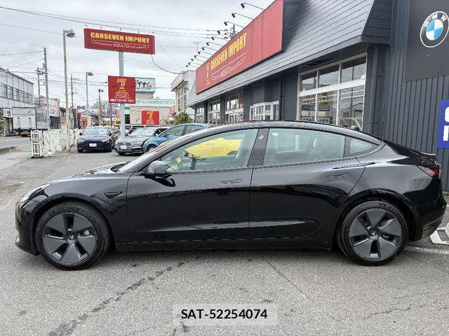 Tesla MODEL 3 2021-04 7061067-29