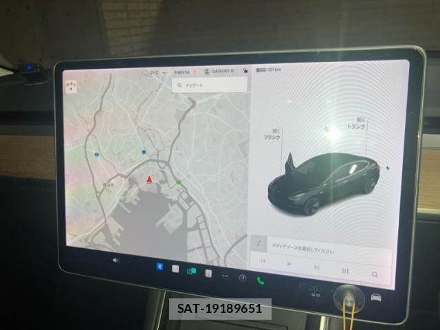 Tesla MODEL 3 2019-10 7061068-18