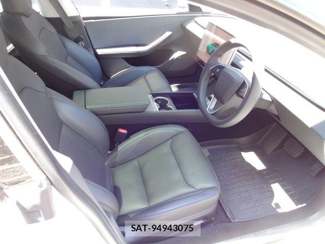Tesla MODEL 3 2024-10 7226132-13