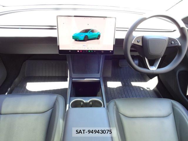 Tesla MODEL 3 2024-10 7226132-17