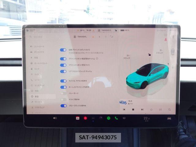 Tesla MODEL 3 2024-10 7226132-26