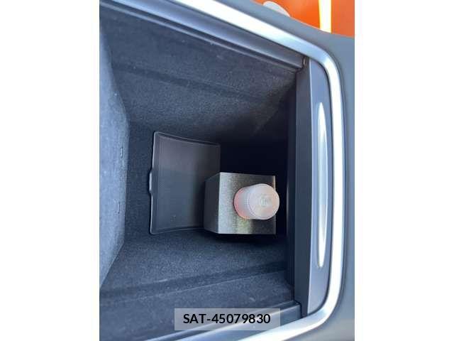 Tesla MODEL 3 2021-08 7216456-14
