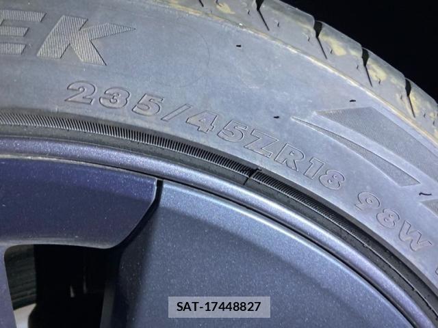 Tesla MODEL 3 2021-11 7216455-10