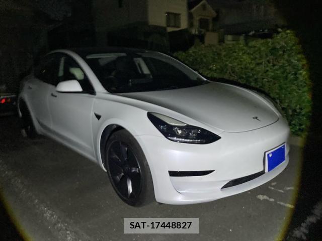 Tesla MODEL 3 2021-11 7216455-2