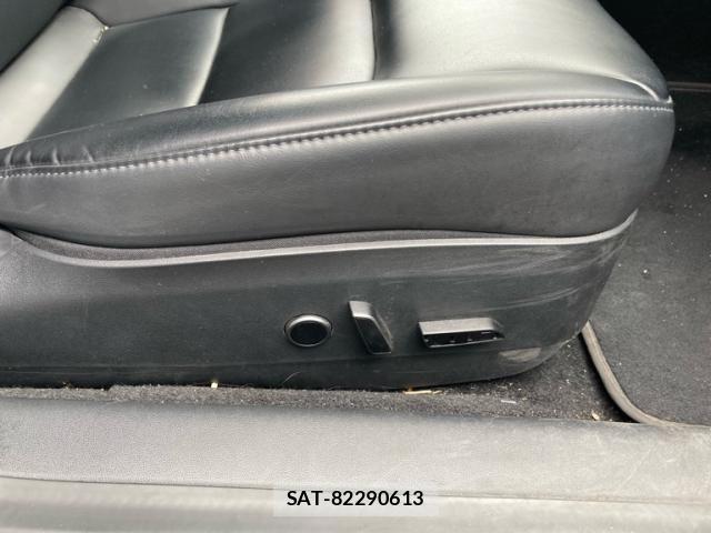 Tesla MODEL 3 2022-03 7226128-11