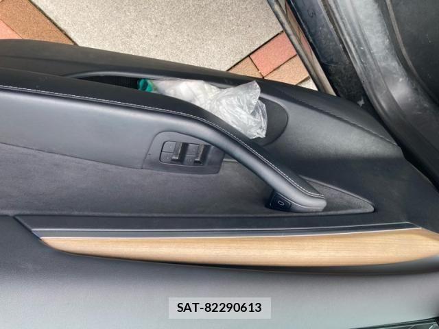 Tesla MODEL 3 2022-03 7226128-12
