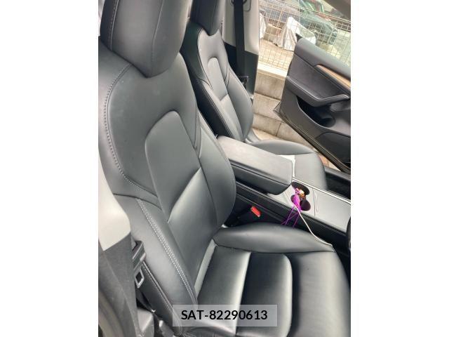 Tesla MODEL 3 2022-03 7226128-1