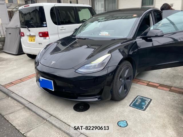 Tesla MODEL 3 2022-03 7226128-2