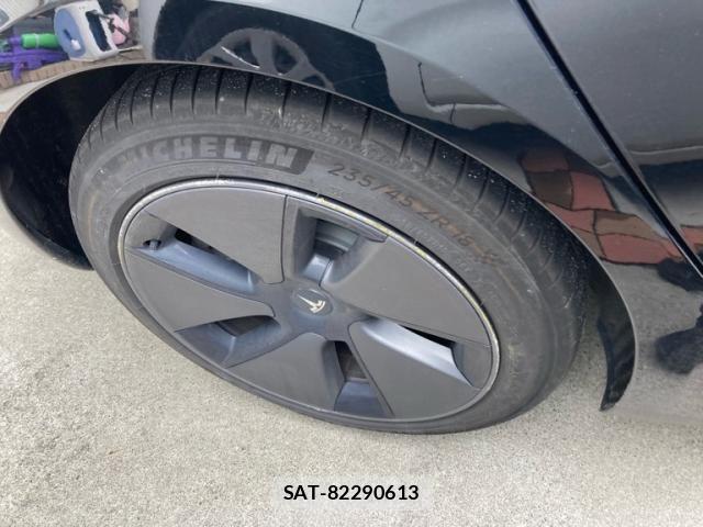 Tesla MODEL 3 2022-03 7226128-5