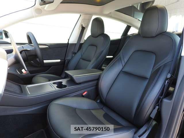 Tesla MODEL 3 2023-08 7226131-12
