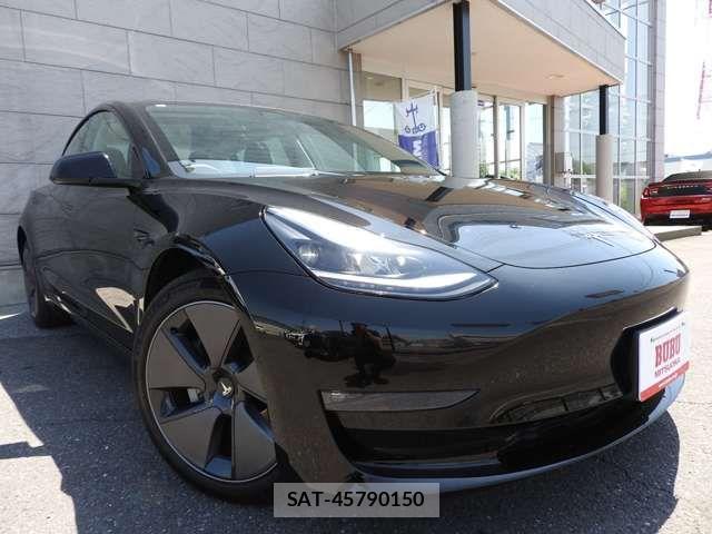 Tesla MODEL 3 2023-08 7226131-19