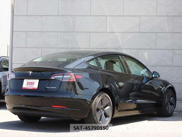 Tesla MODEL 3 2023-08 7226131-2