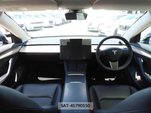 Tesla MODEL 3 2023-08 7226131-4