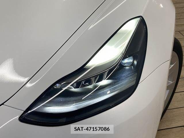Tesla MODEL 3 2023-06 7252587-19