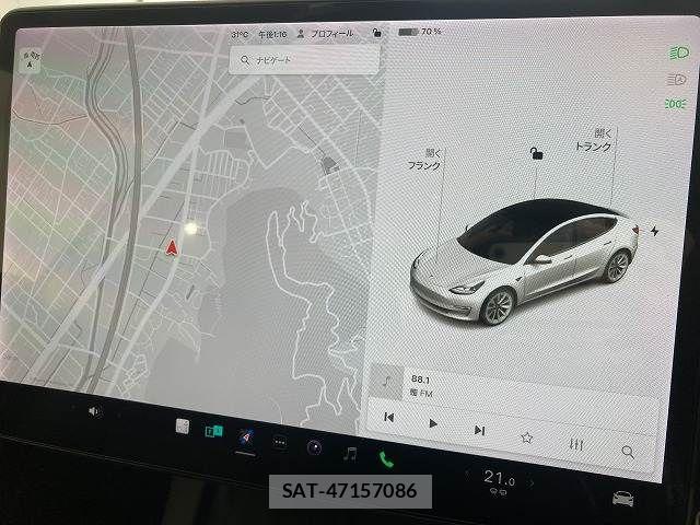Tesla MODEL 3 2023-06 7252587-3