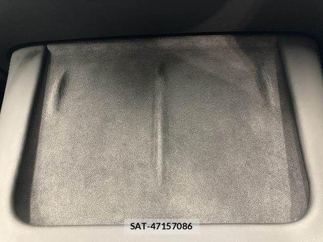 Tesla MODEL 3 2023-06 7252587-6