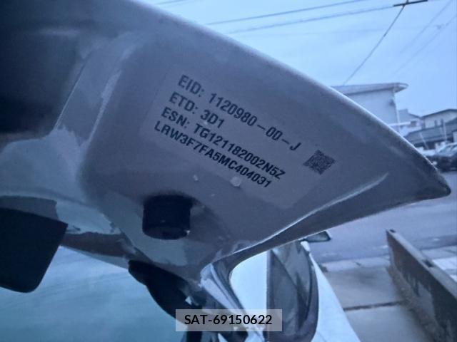 Tesla MODEL 3 2021-12 7252588-7