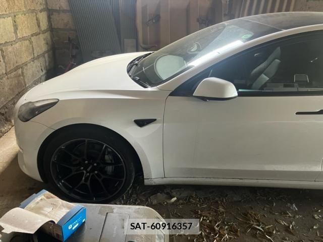 Tesla MODEL 3 2021-08 7273162-3