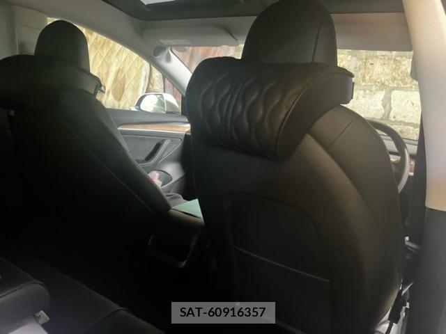 Tesla MODEL 3 2021-08 7273162-8