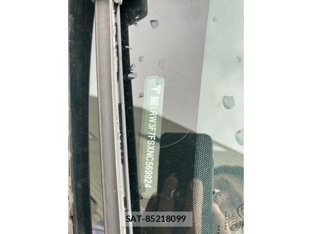 Tesla MODEL 3 2022-06 7330654-10