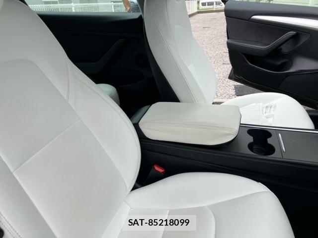 Tesla MODEL 3 2022-06 7330654-12