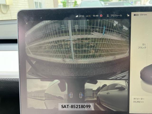 Tesla MODEL 3 2022-06 7330654-17