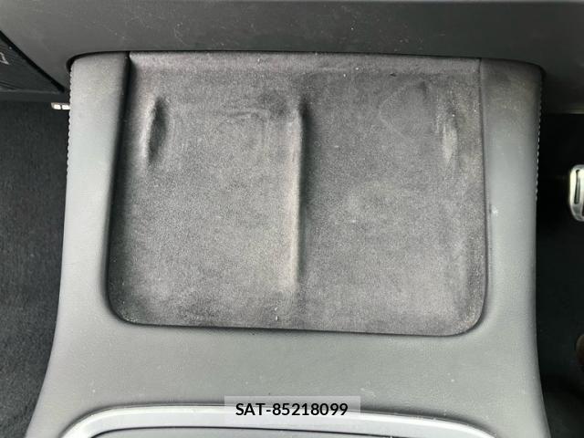 Tesla MODEL 3 2022-06 7330654-18