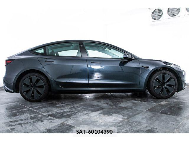 Tesla MODEL 3 2025-09 7330653-11