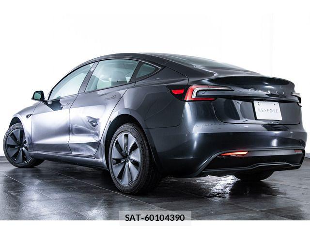 Tesla MODEL 3 2025-09 7330653-6
