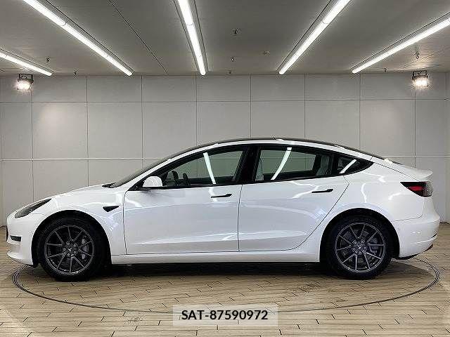 Tesla MODEL 3 2021-03 7360161-15