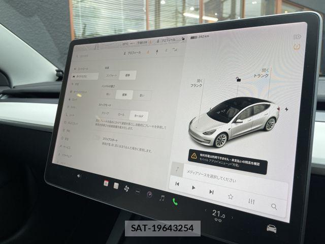 Tesla MODEL 3 2021-01 7360172-10