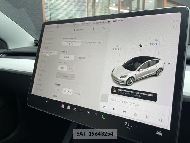 Tesla MODEL 3 2021-01 7360172-11