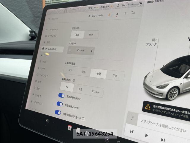 Tesla MODEL 3 2021-01 7360172-15