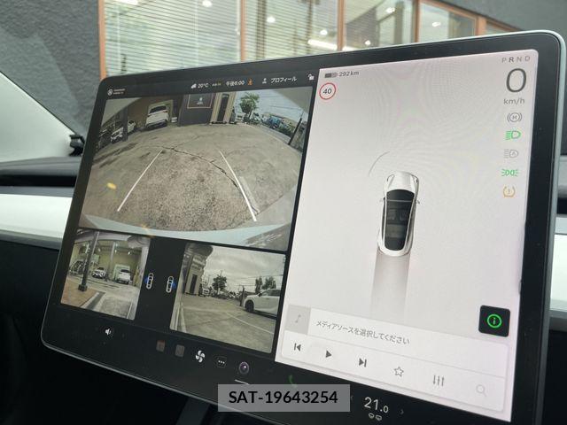 Tesla MODEL 3 2021-01 7360172-19
