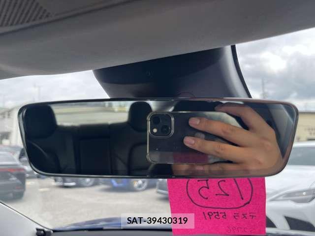 Tesla MODEL 3 2021-08 7360165-6